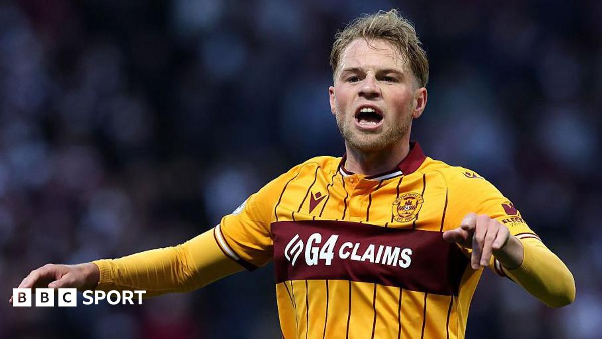 Stephen Welsh: Swansea City set to sign Celtic defender