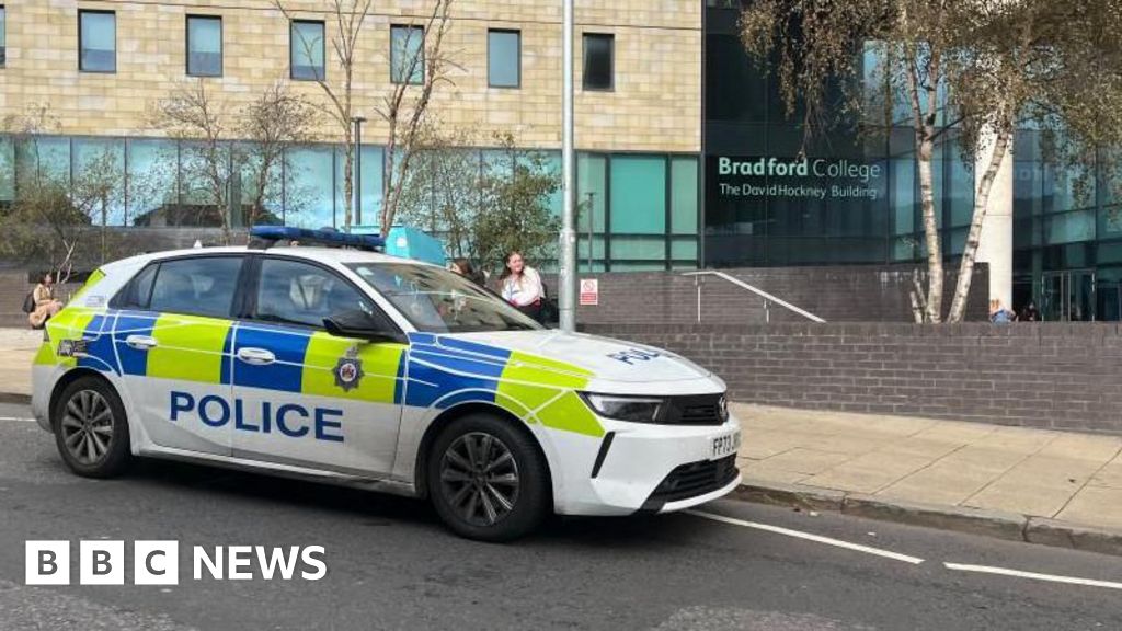 Man pleads guilty to racially aggravated attack outside college