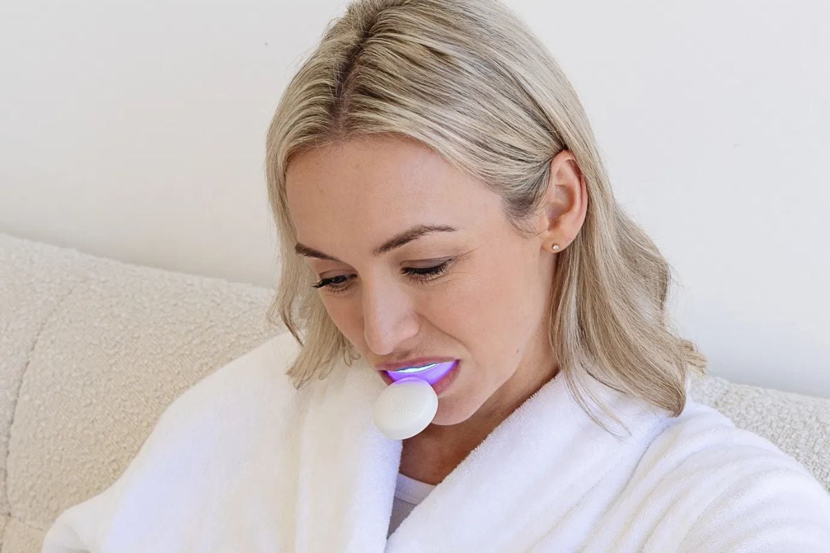 The SmilePro LED mouthguard took my teeth whitening results to the next level (aff)