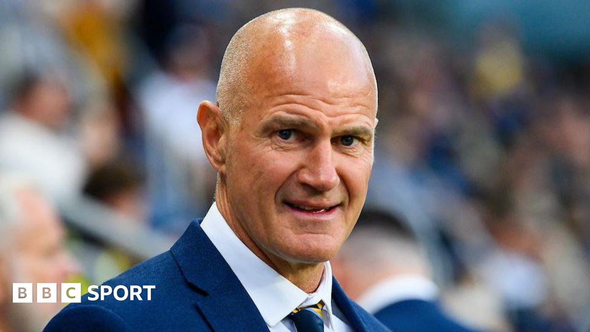 Leeds Rhinos coach Brad Arthur signs two-year extension