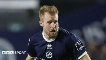 Billy Mitchell: Sheffield Wednesday sign midfielder from Millwall