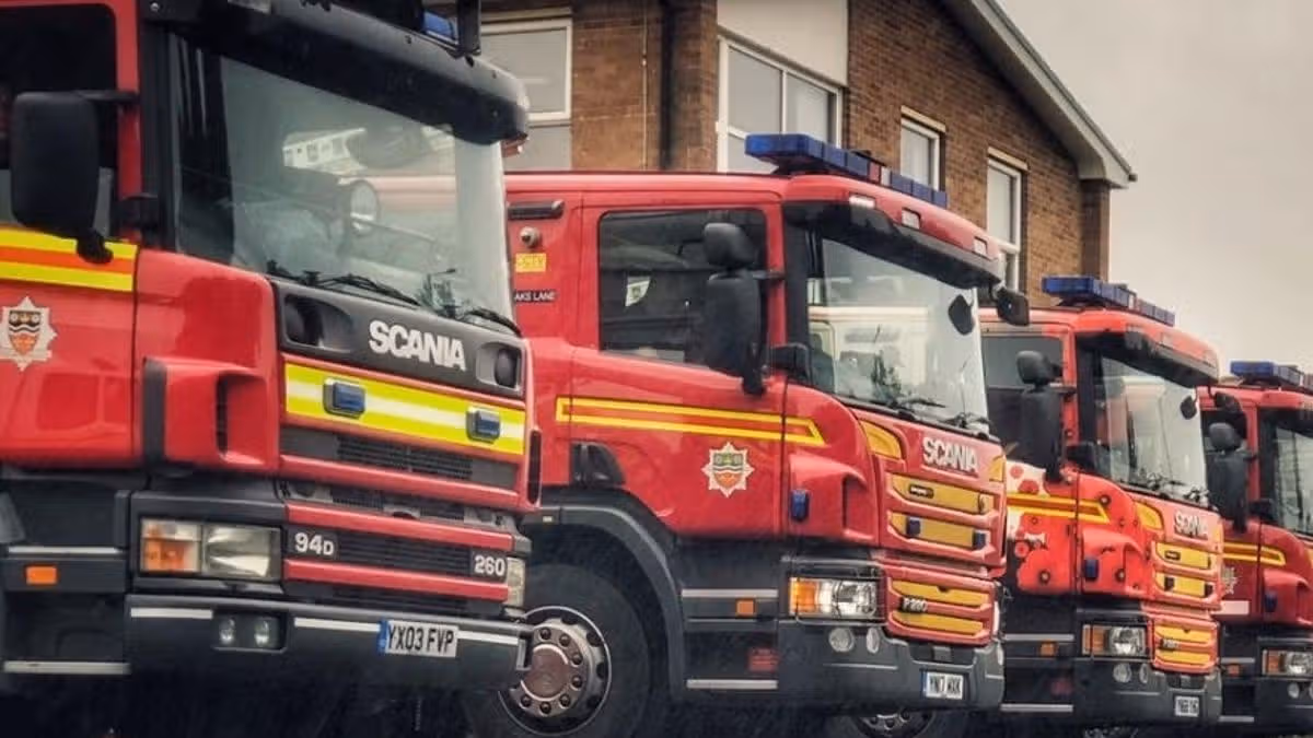 BBQ ‘too close to fence’ sets two Hull homes on fire