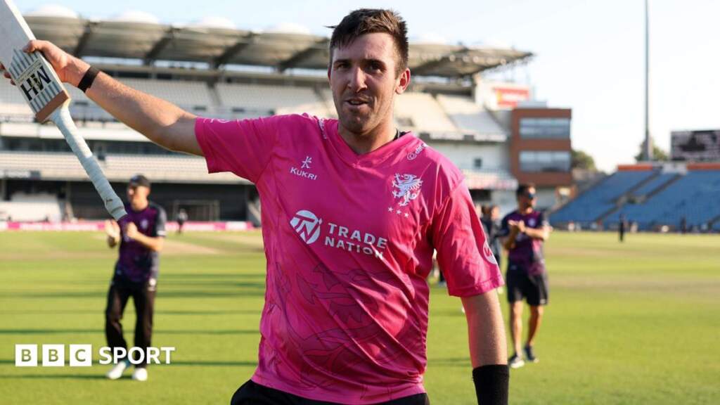 T20 Blast: Hants, Northants, Notts & Somerset reach semi-finals
