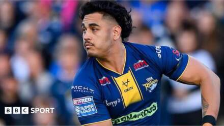 Leeds Rhinos: Injured Keenan Palasia out for six weeks with foot injury