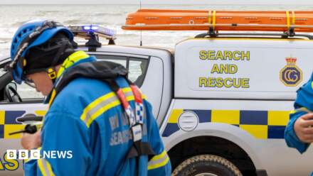Government drops plans to stop paying Coastguard volunteers