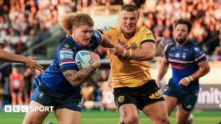 Super League: Wakefield Trinity 52-14 Castleford Tigers – Wakefield’s 12 men thrash Castleford