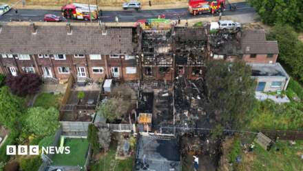 People evacuated after fire spreads to five Sheffield homes