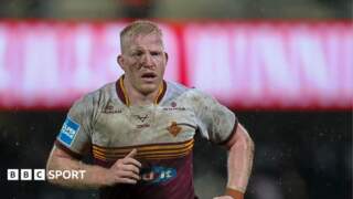 Matty English: York Knights sign Huddersfield Giants prop on loan