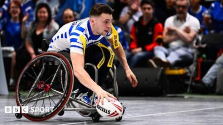 Wheelchair Challenge Cup final: Halifax Panthers 92-24 Leeds Rhinos