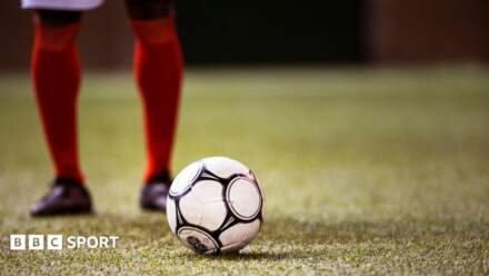 Football brain health: Players more likely to suffer from depression and anxiety, study says