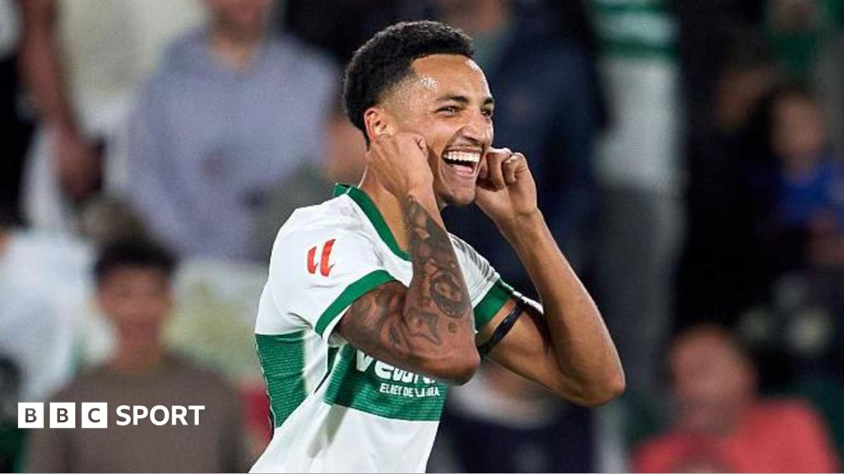 Bournemouth sign £25.7m striker Alvaro Rodriguez from Elche