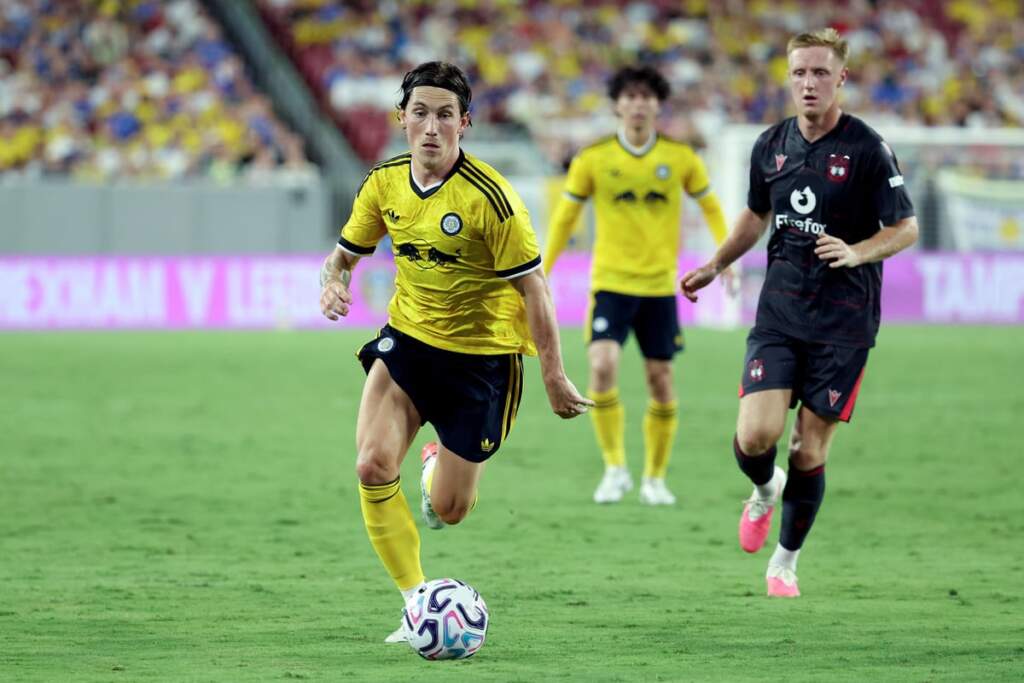 Leeds United transfer arrival gets 'crazy' sign of things to come from very first encounter