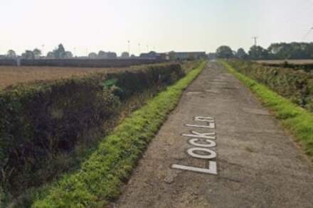 Altofts: Cyclist dies after falling off bike