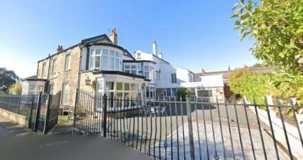 Horbury care home suspended and residents moved out after inspectors find residents at risk