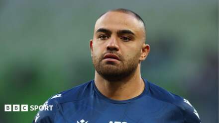 Dylan Walker: Leeds Rhinos sign Australia international on three-year deal