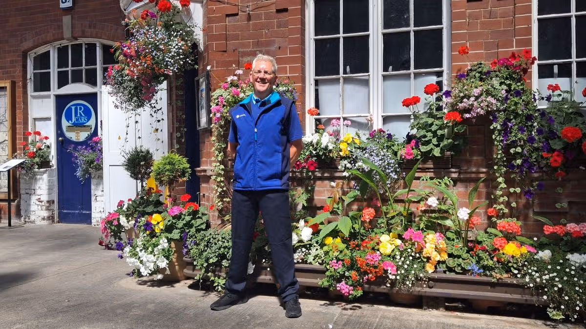 ‘I’ll avo go at that’ – Bridlington station volunteer gardener is growing lemons and avocados
