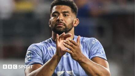 Kallum Watkins: Leeds Rhinos veteran extends deal to end of 2027