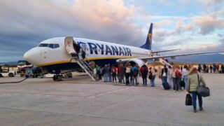 All Ryanair travellers urged to stop placing certain toiletry in hand luggage