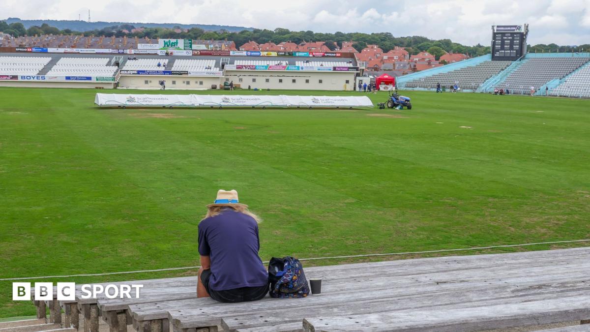 County Championship: Yorkshire v Leicestershire abandoned as a draw on day four
