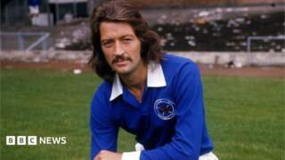 Halifax blue plaque honour for former England striker Worthington