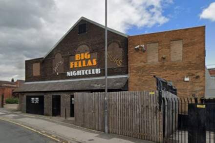 Thug chased, punched, kicked and stamped on Pontefract nightclubber