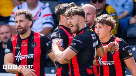 Super League: Castleford Tigers 18-48 Warrington Wolves