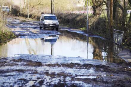 Flood alert issued for Ings Beck and Oakenshaw Beck in Wakefield