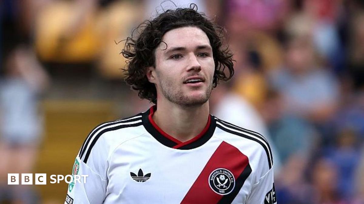 Sheffield United’s Chris Wilder accuses Wrexham of ‘blanket bombing’ amid Callum O’Hare bid