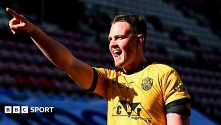 Sam Hall: Castleford Tigers prop set to join Toulouse Olympique