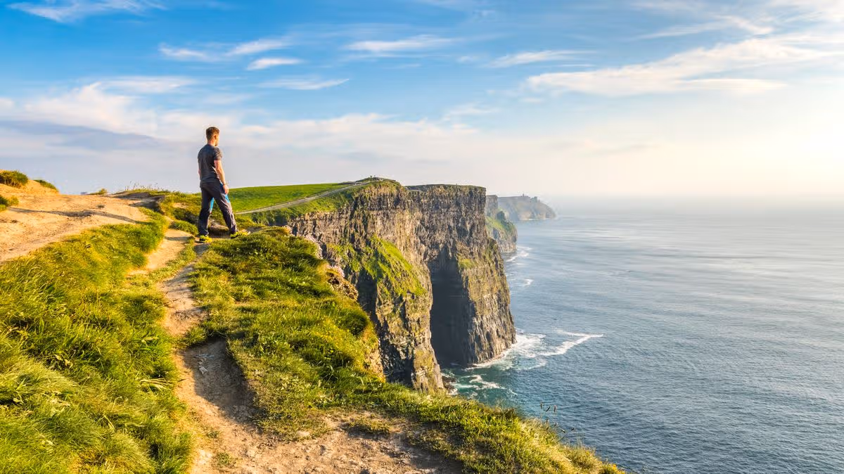 Foreign Office issues important travel update for all Brits travelling to Ireland