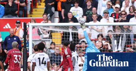 Frustrated Liverpool fail to take chances as Fulham claim deserved first point | Premier League