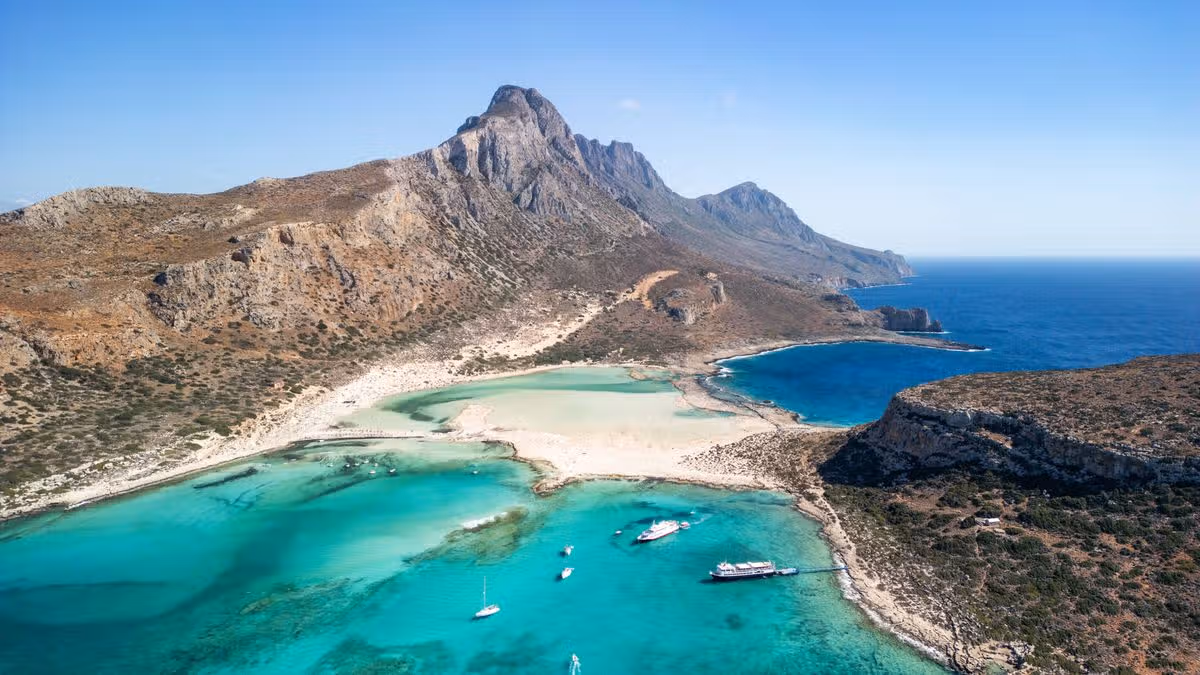 Stunning Greek beach branded ‘hellish’ as tourists can’t even get off boat