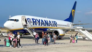 Free Ryanair booking ‘tip’ prevents you from getting the middle seat on flight