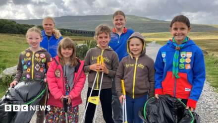 Brownies and Guides campaign against Yorkshire Three Peaks litter