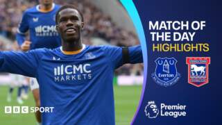 Everton's unbeaten run continues with win over 10-man Ipswich