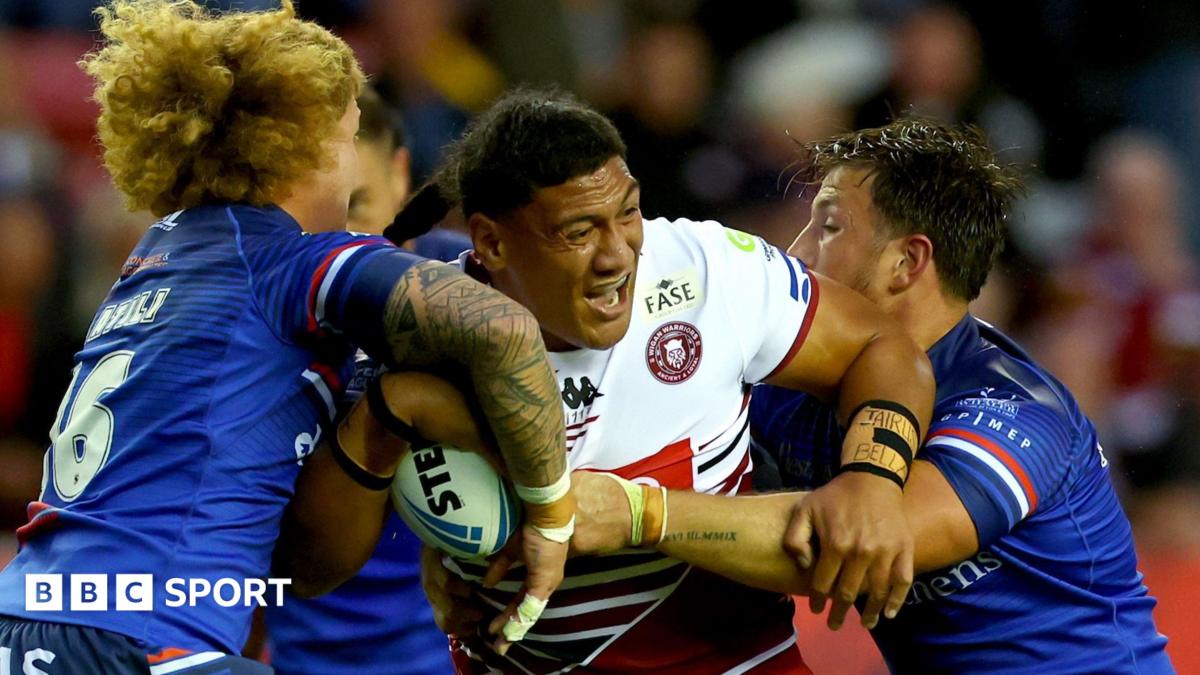 Super League play-offs: Can new faces Wakefield shock Wigan old hands?