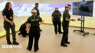 Huddersfield student paramedics use VR to train for emergencies