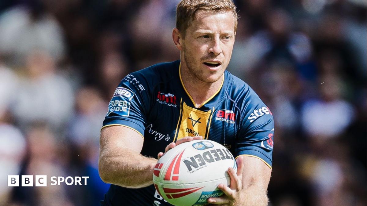 Lachlan Miller: Leeds Rhinos full-back to miss Super League play-offs with hamstring injury